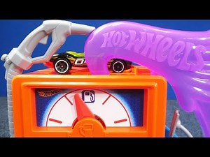 Downtown Speedy Fuel Stop Hot Wheels Play Set NEW for 2018 Hot Wheels City