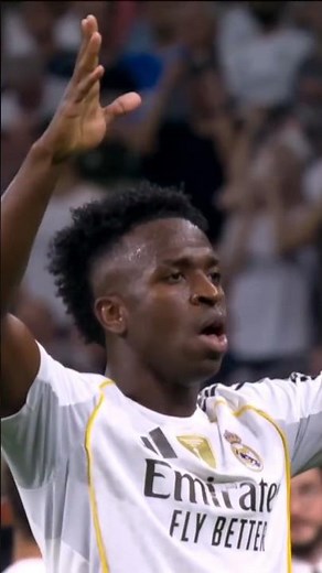 Vinícius Jr. goals and skills compilation featuring his best dribbles