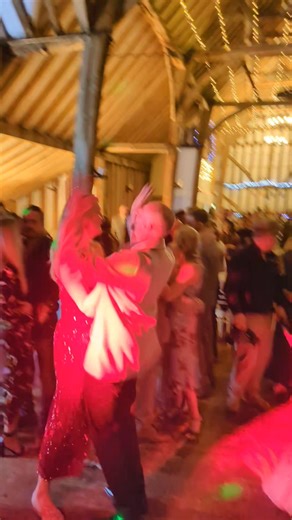 🎧 What a night at Bury Lodge! 🎉 Out on behalf of DJ Digital-Pocahontas Events to celebrate the wedding of Mr. & Mrs. Frost — and what a party it was! 💍💃🕺 The dancefloor was packed from start to finish, and the energy was unreal all night long! 🙌 Massive congratulations to the new Mr. & Mrs. Frost — wishing you both a lifetime of happiness ❤️ Check out the clips below from an unforgettable evening 👇 No matter how big or small the celebration, MWJ Entertainments always keeps the dance floor