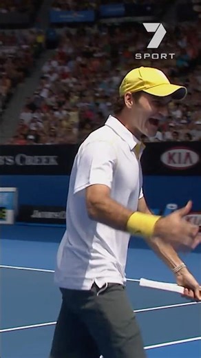 CHEEKY from Federer! 😮‍💨