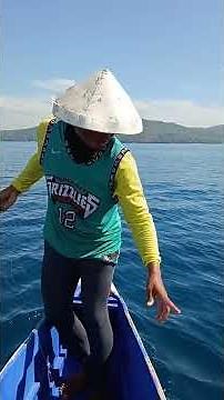 Surviving on SPEARFISHING in the Philippines!