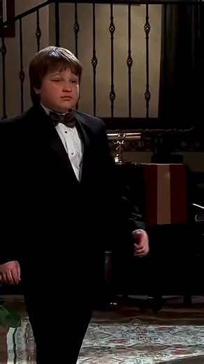 Charlie waffles | #twoandahalfmen #charliesheen #joncryer #charlieharper #alanharper #jakeharper #tvshow #sitcom #funny #comedy #oldtvshows #nostalgia #viral... | Instagram