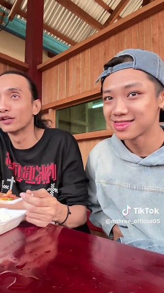 ပေါက်ပန်းလေးဆယ်အတိုအထွာ - မီးလောင်မှု😂