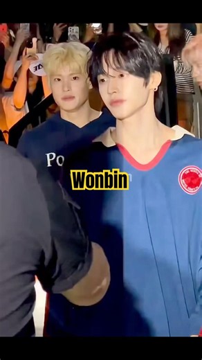Wonbin riize at pop up store #riize #wonbin