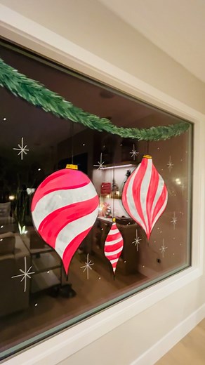 I had the absolute best time creating this custom Christmas window installation for @cassioneil and her family 🎄 Their home was already glowing with holiday warmth, and adding these hand-painted ornaments and garland felt like placing the final brushstrokes on a storybook moment. The finished piece turned out so elegant and cozy. Totally worth every second. Cassie and her family were wonderful to meet. So kind, welcoming, and excited about the process. These are the kinds of projects that make