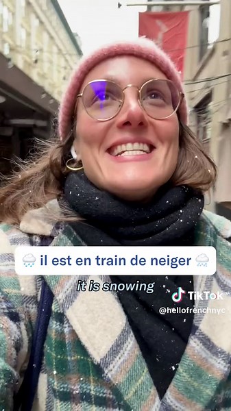 Winter (🇫🇷l'hiver) begins today! Here’s how you can talk about the snow in French! I love the snow (🇫🇷j’adore la neige) in New York, but only it’s manageable! So a light snow when it’s not too cold outside. Do you like the snow? 🇫🇷Tu aimes la neige ? ❄️ 🇫🇷French recap: - Il neige (it snows) - Il est en train de neiger* (it is snowing) - Est-ce que vous aimez la neige ? (Do you like snow?) - Le déluge: flood - La boue: mud - Glacé/gelé: frozen - Il neige à New York: It is snowing in New Y