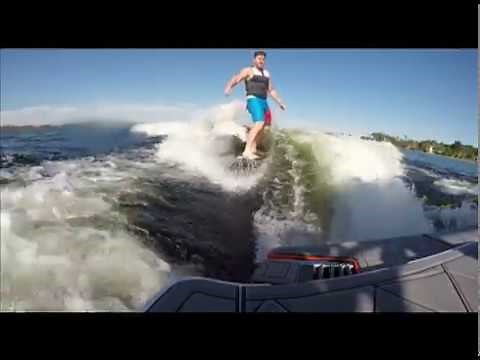 Surfing with the 2017 Starcraft SCX 231 Surf Series: Boat Review