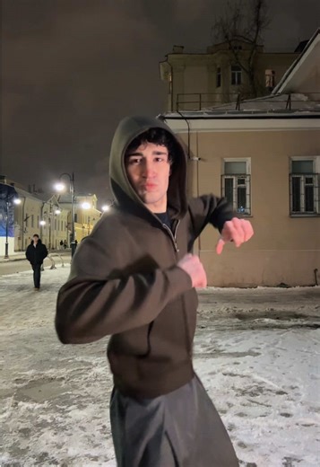 dc: @_demilano | ig: thextusha | tik tok dance