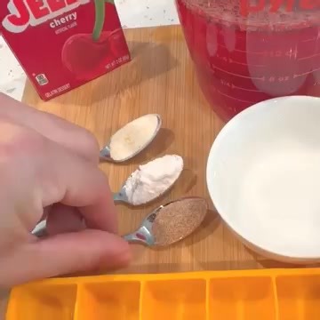 Sarah Elizabeth on Reels