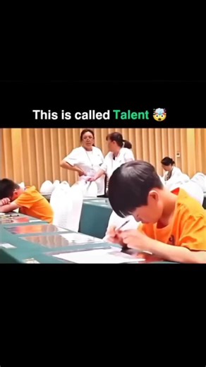 medical on Instagram: "Mathematical finger counting is a traditional and practical method of using fingers to perform basic arithmetic and understand numbers. It is often the first counting method taught to young children, allowing them to physically represent numbers from 1 to 10. By raising one finger for each number, a child can count step by step in a very tactile and visual way. Typically, the left hand is used for numbers 1 to 5, while the right hand represents numbers 6 to 10. This physic