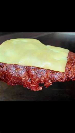 Wagyu smash burger #burger #cooking #food #pov #fypシ゚ | Burgersbybrad