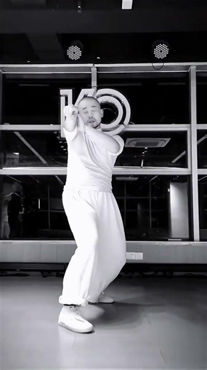 Master the Flip Jump: Funk's Dance Tutorial for Beginners