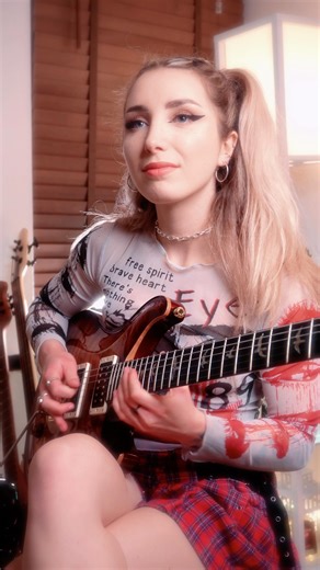 Sophie Burrell | 🚨ALERT 50% OFF Beat Friday MOISES APP! @moises.ai link in bio 🤍🔗 I use Moises to create my guitar backing tracks and slow down tricky... | Instagram