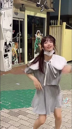【TikTok】スカートひらりパンツ丸見え♯121