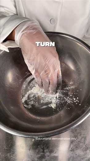 How dry shampoo spray works