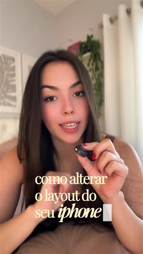 Liara Horie | @listudiesblr on Instagram: "COMO ALTERAR O LAYOUT DO SEU IPHONE 📱🎀💫🌸 divas, espero que o vídeo tenha ficado bem explicativo mas caso tenham dúvidas deixem aqui nos comentários ou me mandem no direct! 💌 o app que eu usei foi o @color.widgets mas sei que tem outros que fazem esse mesmo papel espero que tenha ajudado, beijosss! 🫶🏻💫💫 #iphone #widget #thatgirl #2026 #glowup"