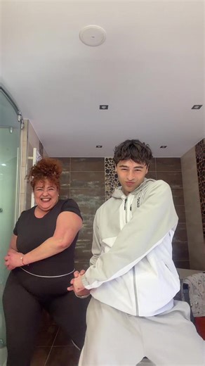 Obvio mi mami se lo ha aprendido 😌🤭🤩 @Esther_Carilla_🐺💕 Dc: @tatti