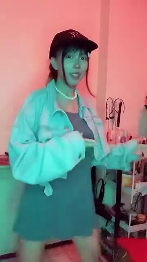 Who doesnt addicted to this pokemon dance Hahaha well this song stuck in my mind for 3 days So i choose my clothes that similar with the pokemon vibe and do this dance #pokemon | Yuura Tamaki