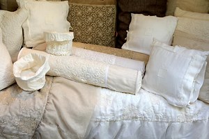 Vintage Linens Value (Identification & Price Guides)