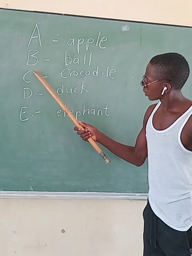 Hilarious Teacher Moments: Funny Classroom Clips