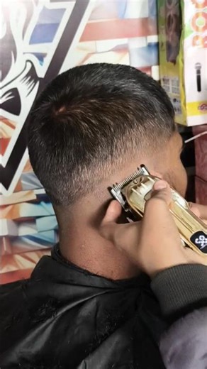 LEARN TO FADE : MID FADE TUTORIAL 💈🔥 #barber #asmr #shortvideo #shorts #short #yt‪@Umar_stylish‬