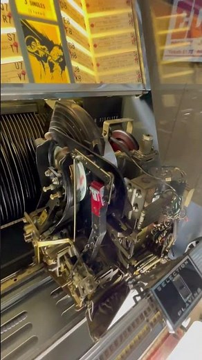 1959 Seeburg Jukebox fixed and working again