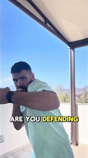 Punch and Protect — Shoulder Covers the Chin 🥊