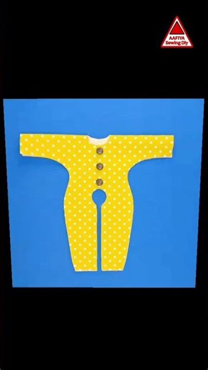 Even beginners can easily make this super cute baby romper! #DIYBabyRomper#