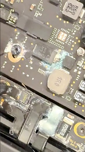 💻 MacBook Liquid Damage Restoration: From Disaster to Fully Functional! 🚀