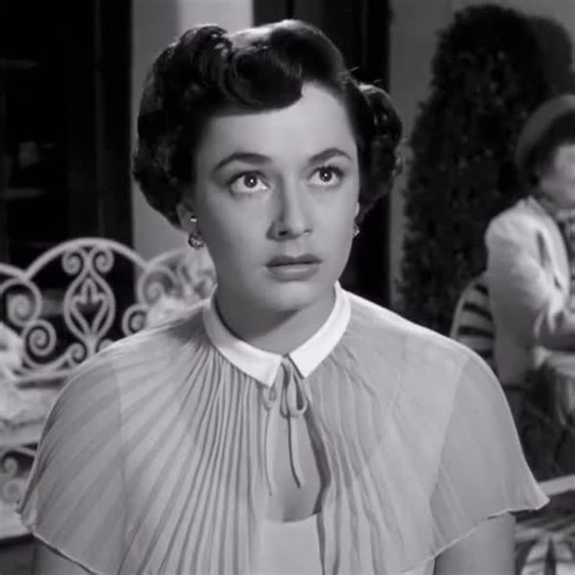 Charles Kreloff on Instagram: "#ruthroman #birthday “Strangers on a Train” (1951), Ruth Roman (Anne Morton), Robert Walker (Bruno Anthony), Patricia Hitchcock (Barbara Morton). Directed by Alfred Hitchcock, screenplay by Raymond Chandler from novel by Patricia Highsmith. #strangersonatrain #robertwalker #alfredhitchcock"