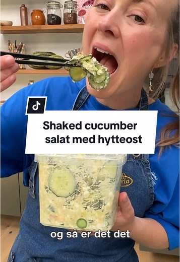 Cremet agurkesalat med hytteost opskrift