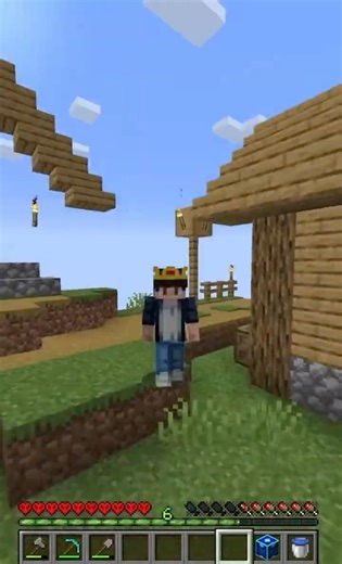 Expanding My World Instantly! (Minecraft Hardcore Challenge) 🗺️⚡ #minecraft #shorts