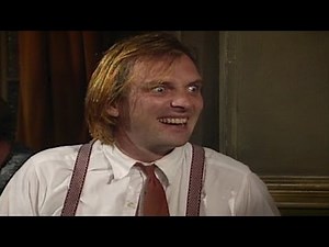 Bottom - S1 E1 Smells P3