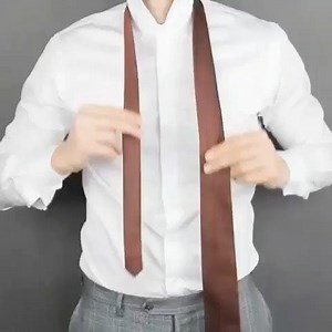 How to tie a half windsor knot 👌🏽👔 #menwithclass | MenWith