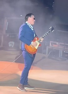 A fun video from Red Rocks filmed by my friend Charlie. It's our 56 Target conversion with the @way.huge.electronics Deep State set to stun! 😎👍 | Joe Bonamassa