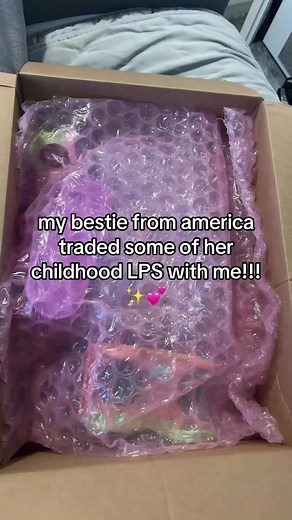 first video ✨ the intro to my lps collection account just to share my progress! unboxing a lps package from my bestie from america!! (thank you so much