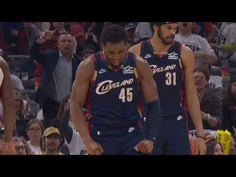 Donovan Mitchell scores 39 points in 2ND HALF to win Game 4 vs Pistons 🔥