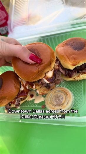 Delicious Dining Experience in Downtown Dallas