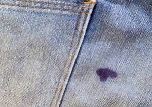 Tache de stylo bille : comment bien les enlever