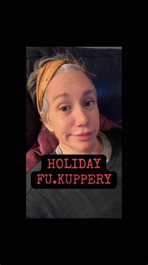 Christine Knapp Fekete on Instagram: "@binoochi Thank you Luv. xoxo #christmasblues #christmas #smalldog"