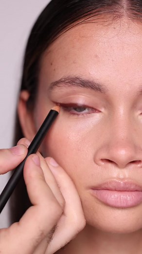 Hindash EYE TONE Pencil 'INTRA' - Brown Eye Pencil Tutorial