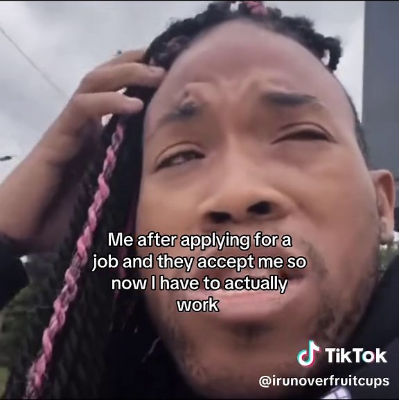 Navigating Early Job Experiences as a Teen