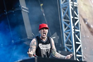 10 Worst Songs Of The 90s