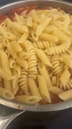 Delicious pasta with tuna and tomato sauce – Perfect #pasta #tunapasta #pastarecipe #easyrecipe