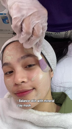 Lymphatic Drainage Massage for Glass Skin