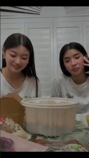 Yoonchae and Sophia's scariest live stream. #katseye #gabriela #yoonchae #sophia #weverse #eyekons