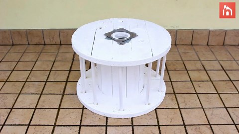 Spinning table from a discarded cable reel