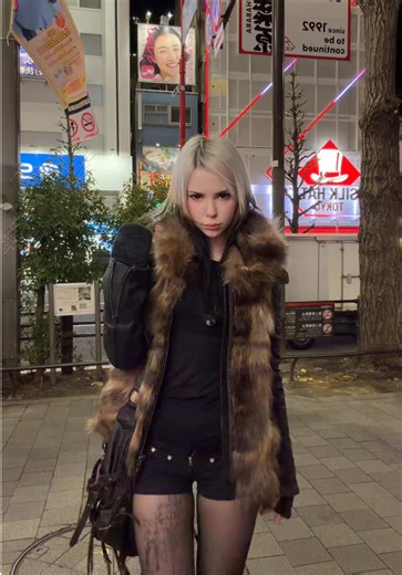 Exploring Archive Fashion with Blackshotooo