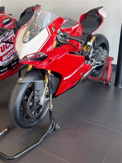 Ducati Santa Cruz on Reels | Facebook