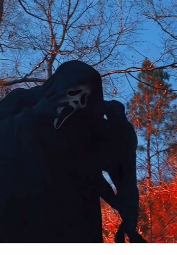 Exploring the Ghostface Mask Trend in Horror Culture